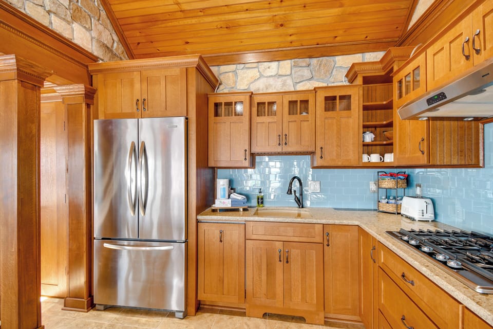 Kitchen | Cooking Essentials | 1st Floor