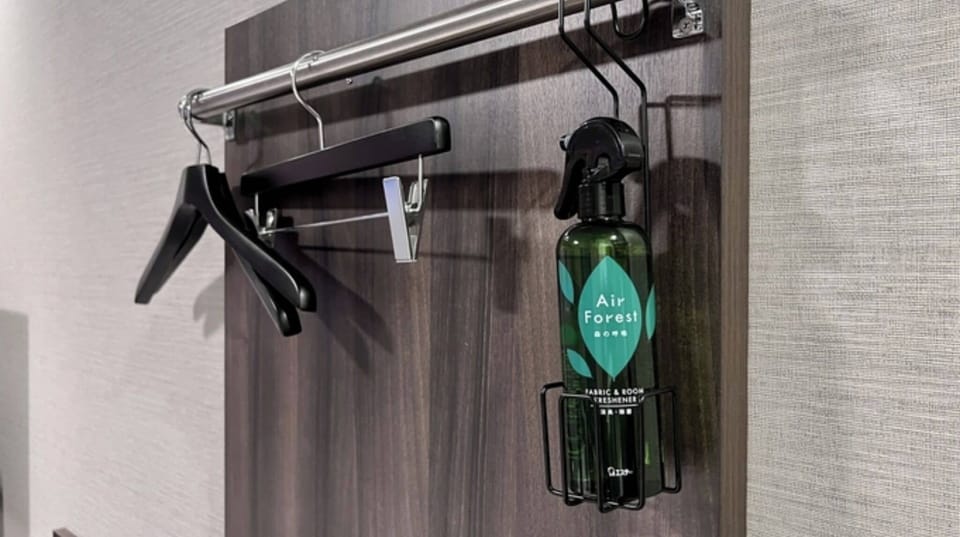 Bathroom amenities
