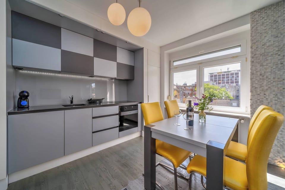 Kitchen and dining area