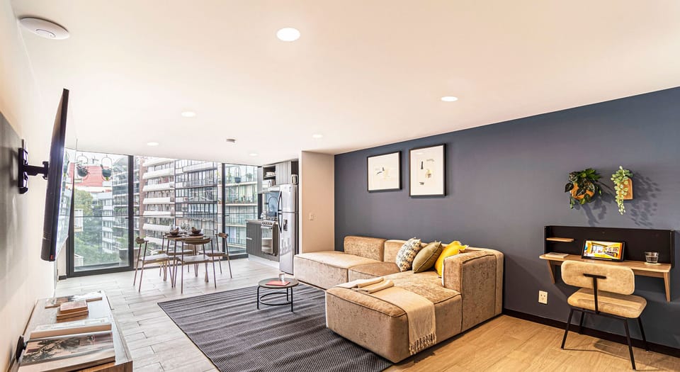 El mobiliario, la decoración y los servicios pueden variar ligeramente.