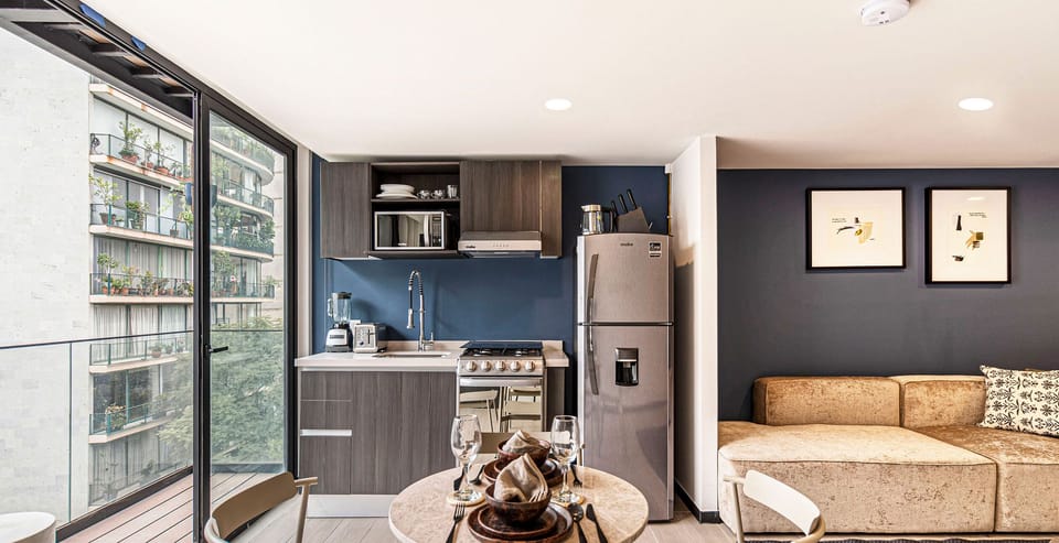 El mobiliario, la decoración y los servicios pueden variar ligeramente.