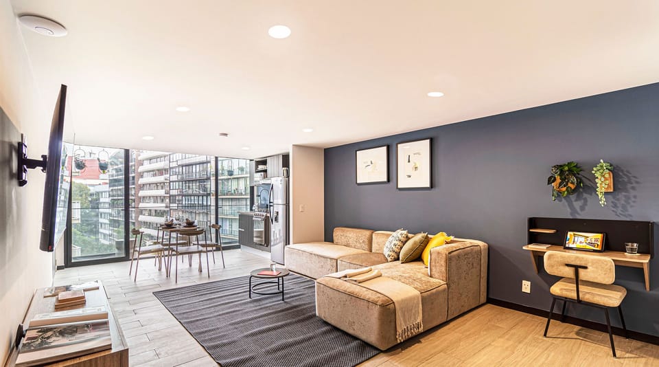 El mobiliario, la decoración y los servicios pueden variar ligeramente.