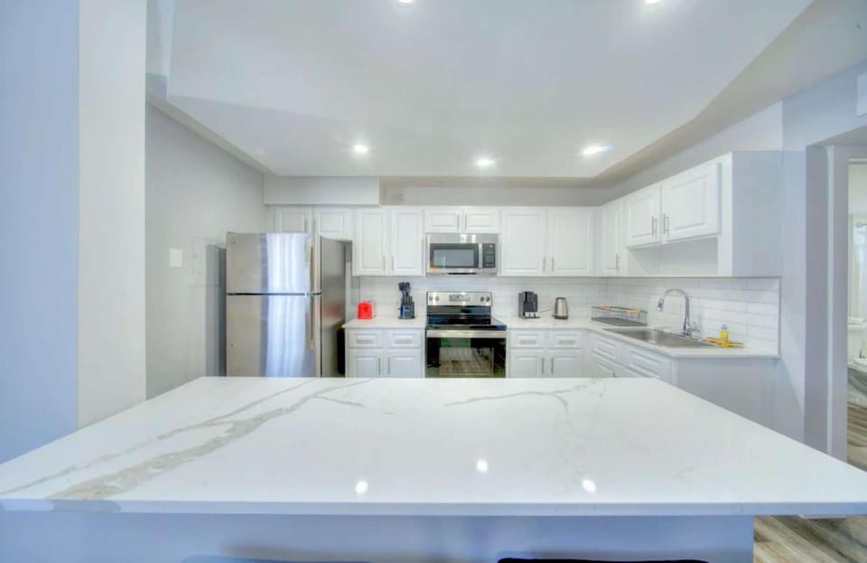 (two bedroom) Spacious kitchen area