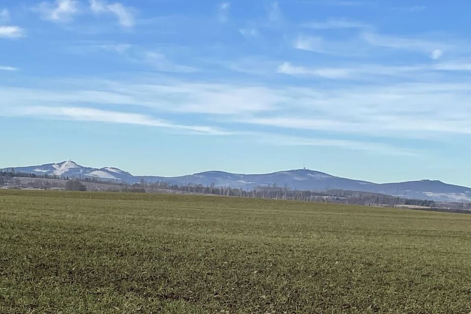 Surroundings [summer] (1-5 km)