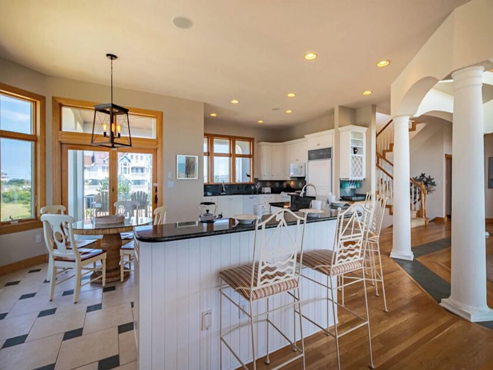 Mid Level Kitchen