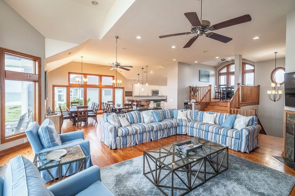 Top Level Living Area