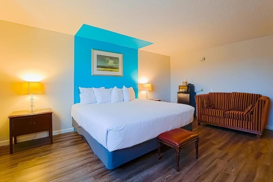 Unit with King Bed