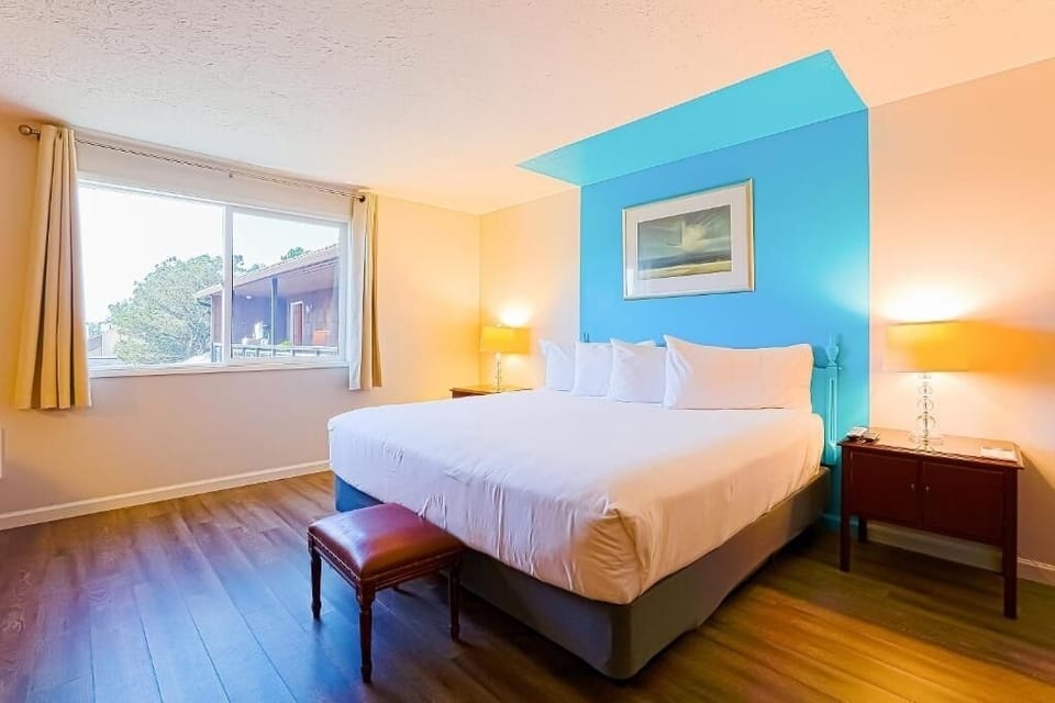 Unit with King Bed