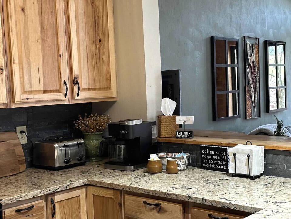 Coffee area with Keurig single serve and pot coffeemaker