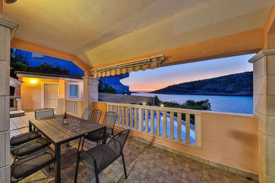 Terrace 1