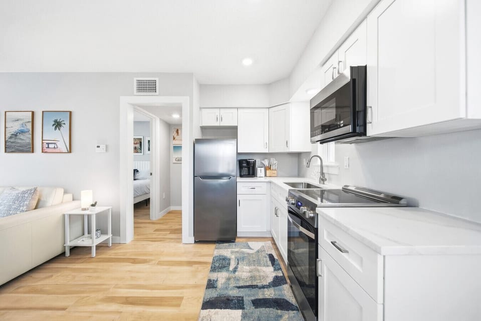 Fridge, freezer, ice-maker, oven, stove, coffee-makers
