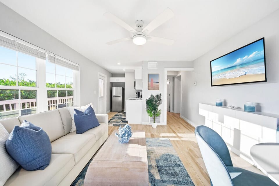Living room with premium DirecTV