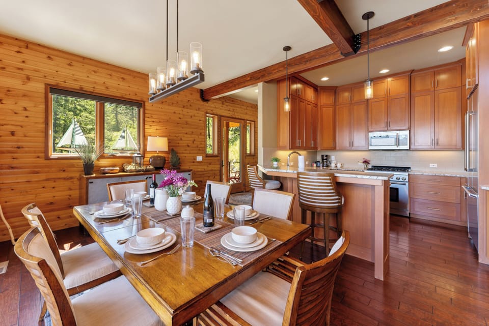 Kitchen & Dining Area with cutlery
