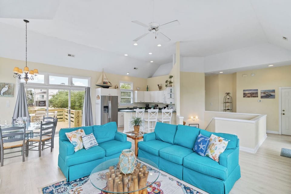 Top Level Living Area