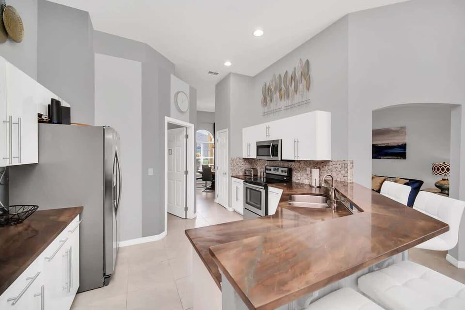 Sleek Breakfast Bar with Seating