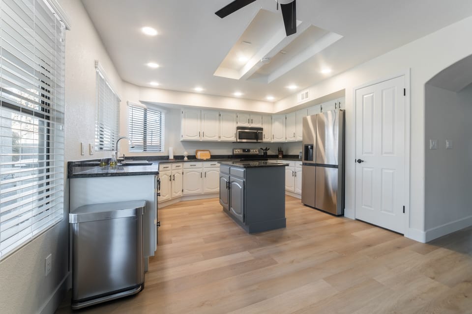 Indoors, Kitchen, Floor, Flooring, Microwave