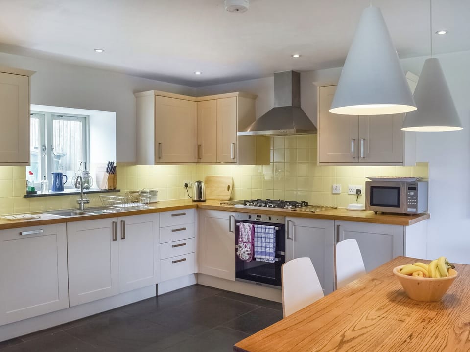 Kitchen | Pentire View, Padstow