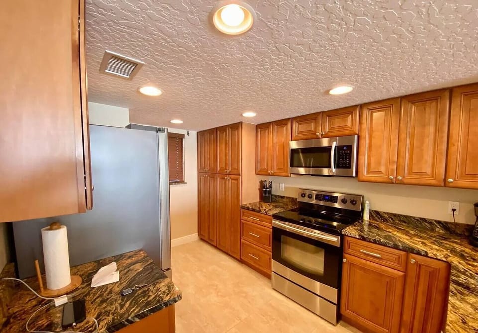 Fully equipped kitchen with all of the features needed for the occasional gourmet chef. Not that you'll need it because there are several great Cocoa Beach restaurants within walking distance.