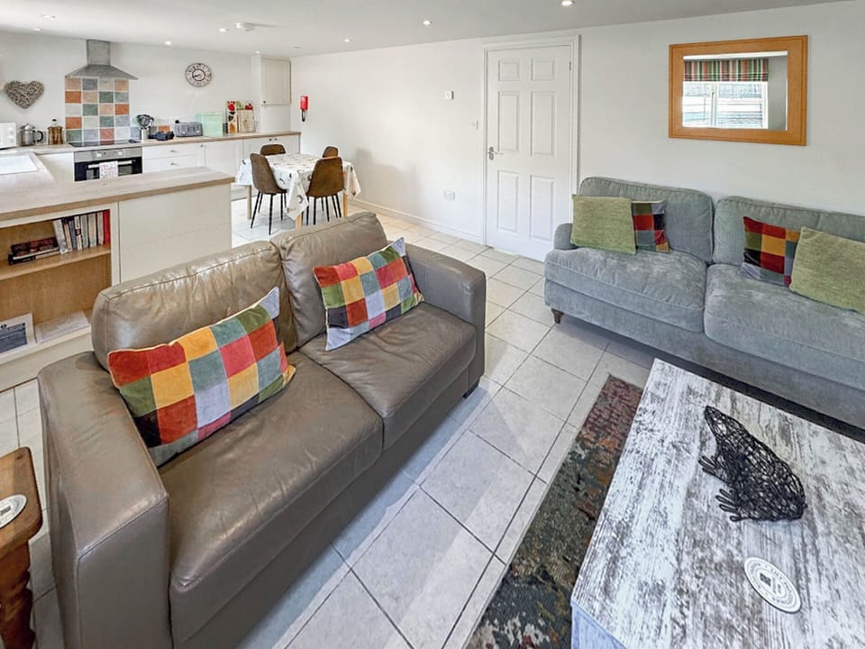 Open plan living space | Lily Pad 5 - Lily Pad Cottages, Nassington, near Stamford