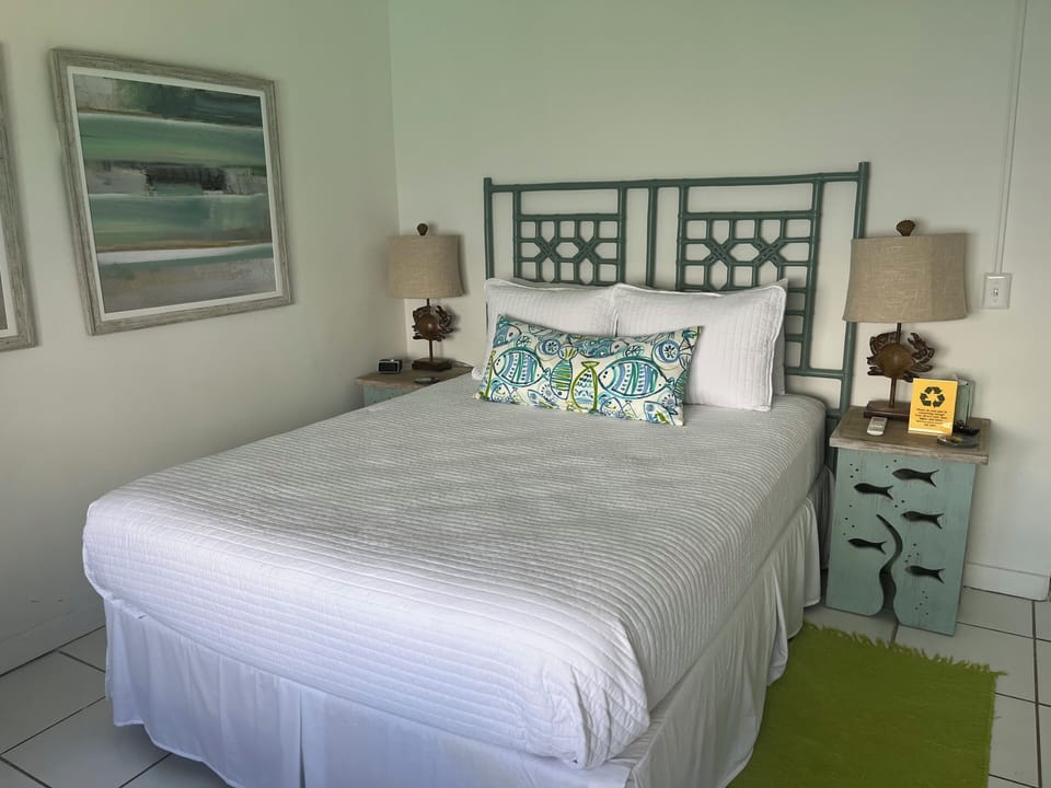 Room (1)