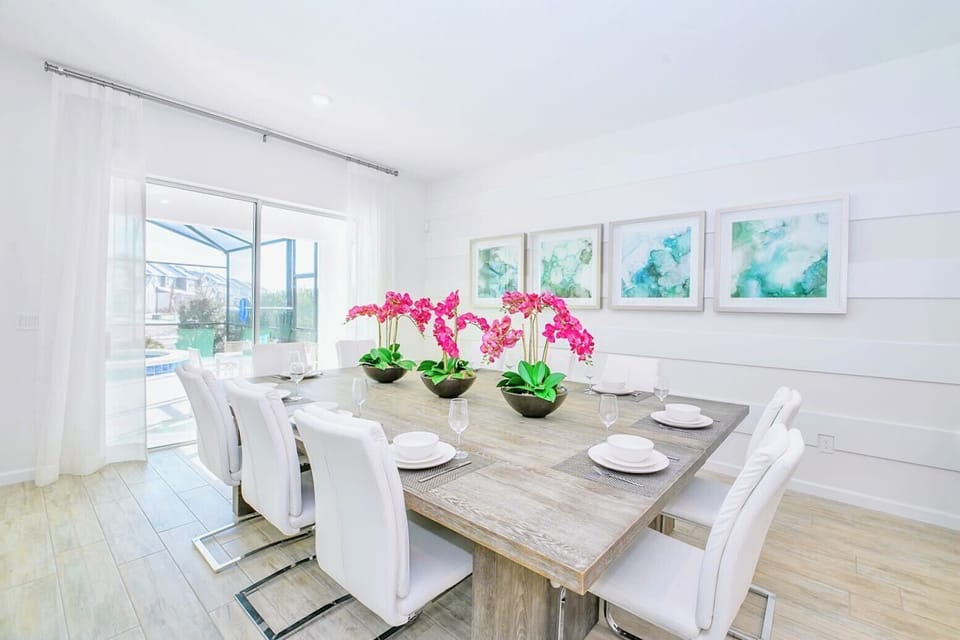Full Dining Set