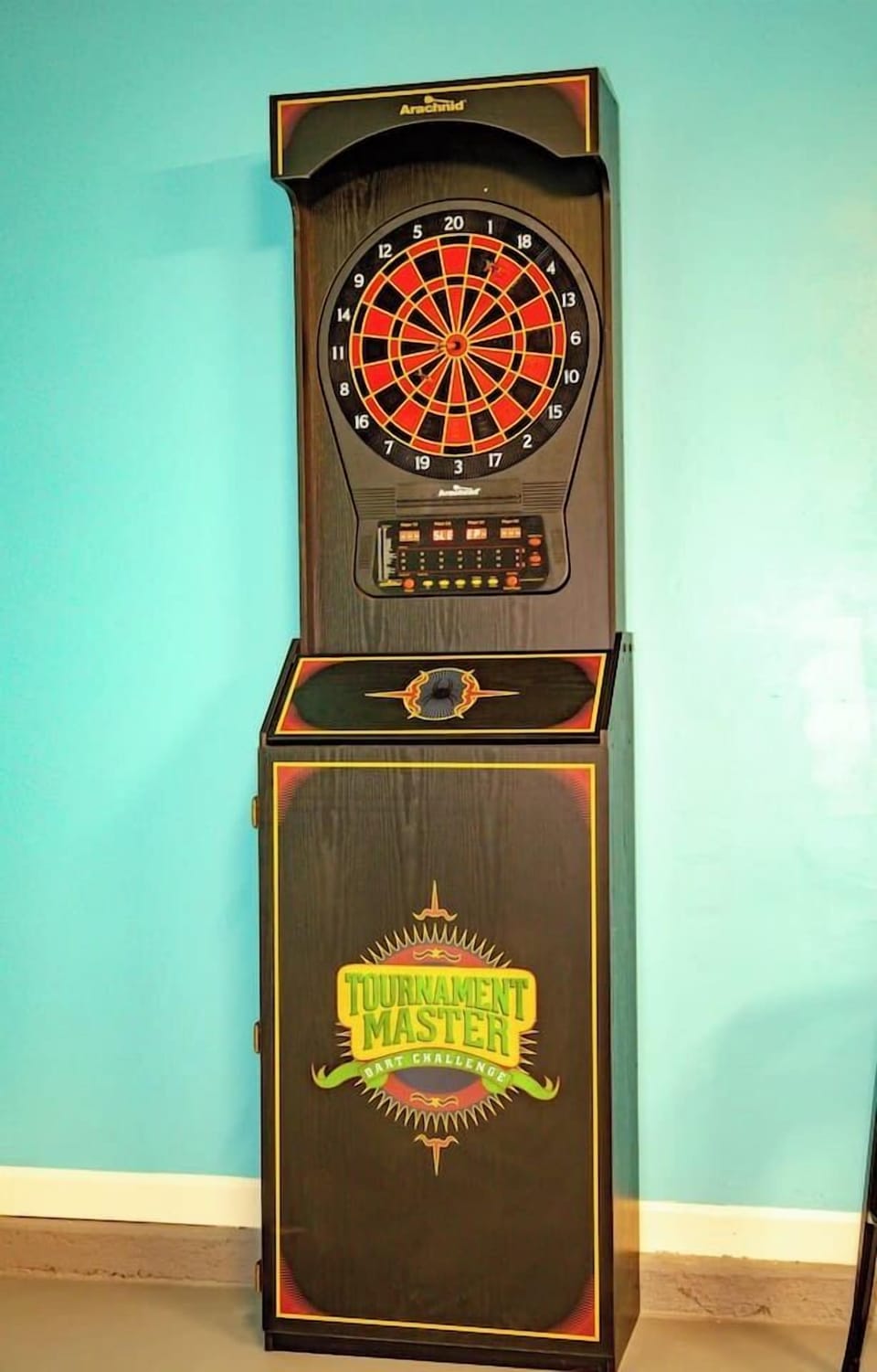 Cricket, 301, 501 and many other dart games to choose from