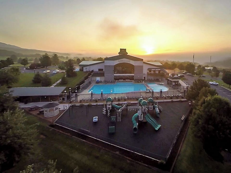 Resort amenities