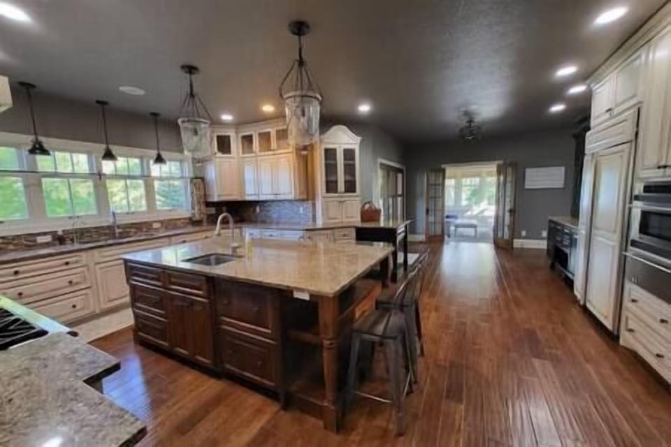 33bce21f 163c 448c 8469 1a087d16fa2d