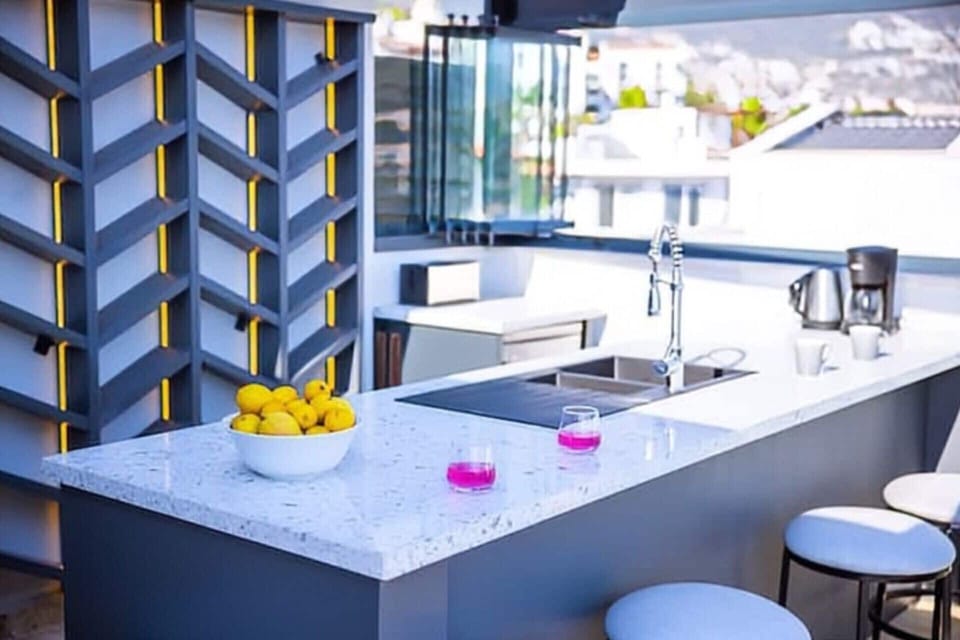 Rooftop bar