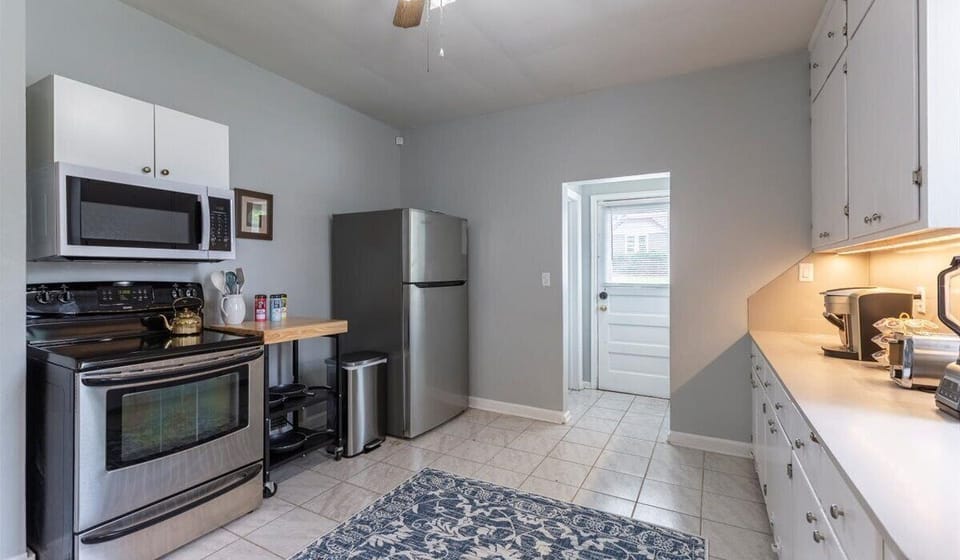 Modern kitchen appliances for the kitchen