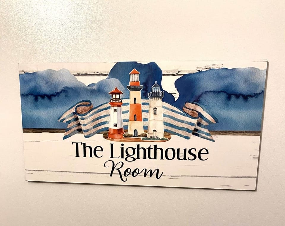 Guest Room 3 - The Lighthouse renteaglesperch.comRoom