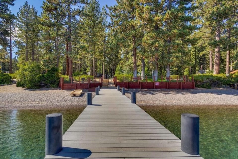 Enjoy access to the Lake Tahoe Park Association Beach with 2 private piers, grassy lawns, picnic / grill areas and more!