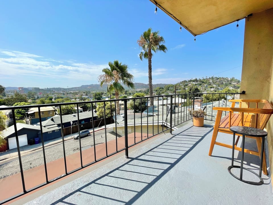 Crystal clear views of the Hollywood sign!