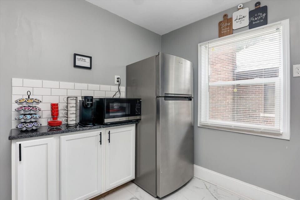 Take a break from fantastic Detroit restaurants and prepare tasty delicacies in the kitchen.