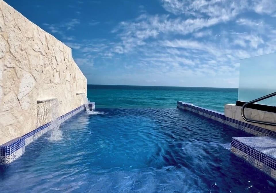 Rooftop pool
