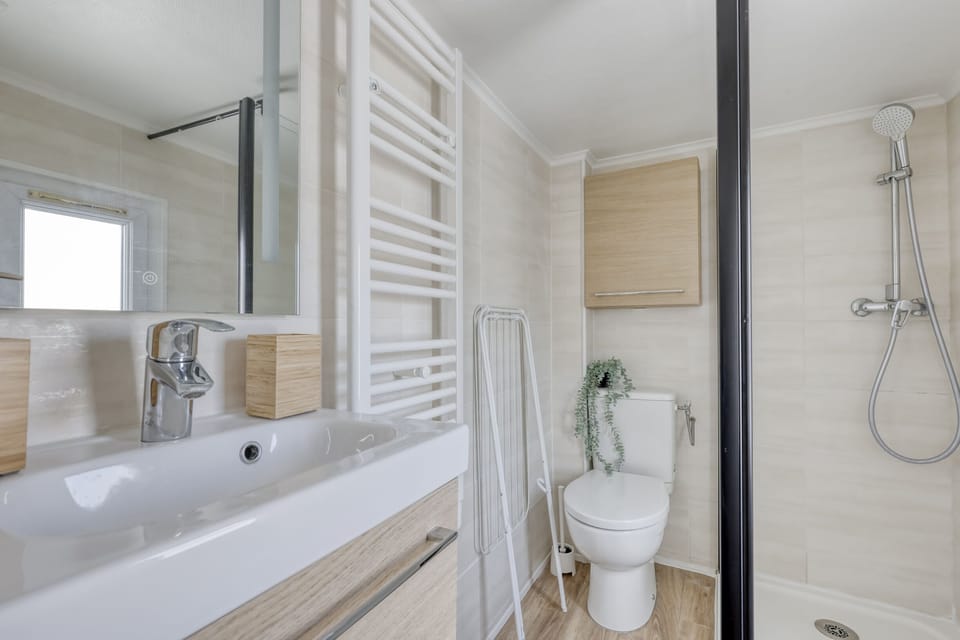 Bathroom and WC