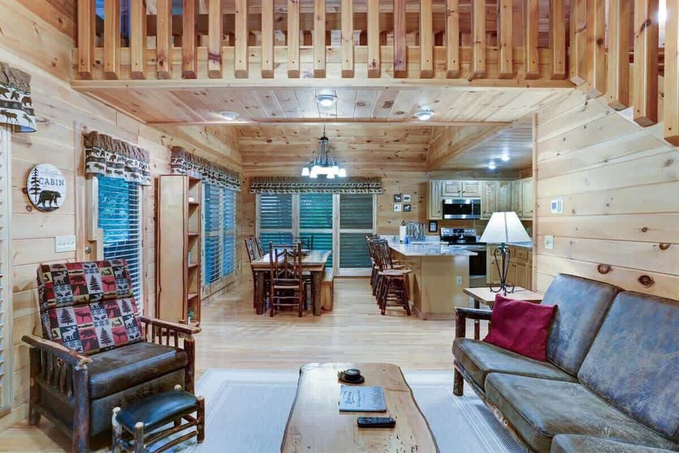 WALK-IN VIEW