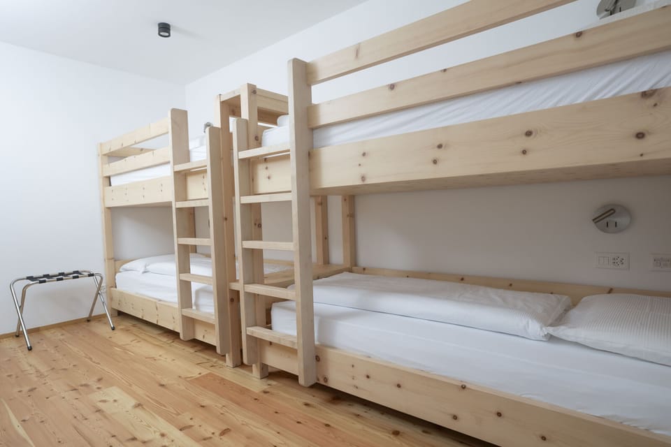 Chasa Helvetia Duai: Newly built 3.5 room holiday flat with exclusive hotel service Apartment in Canton of Grisons