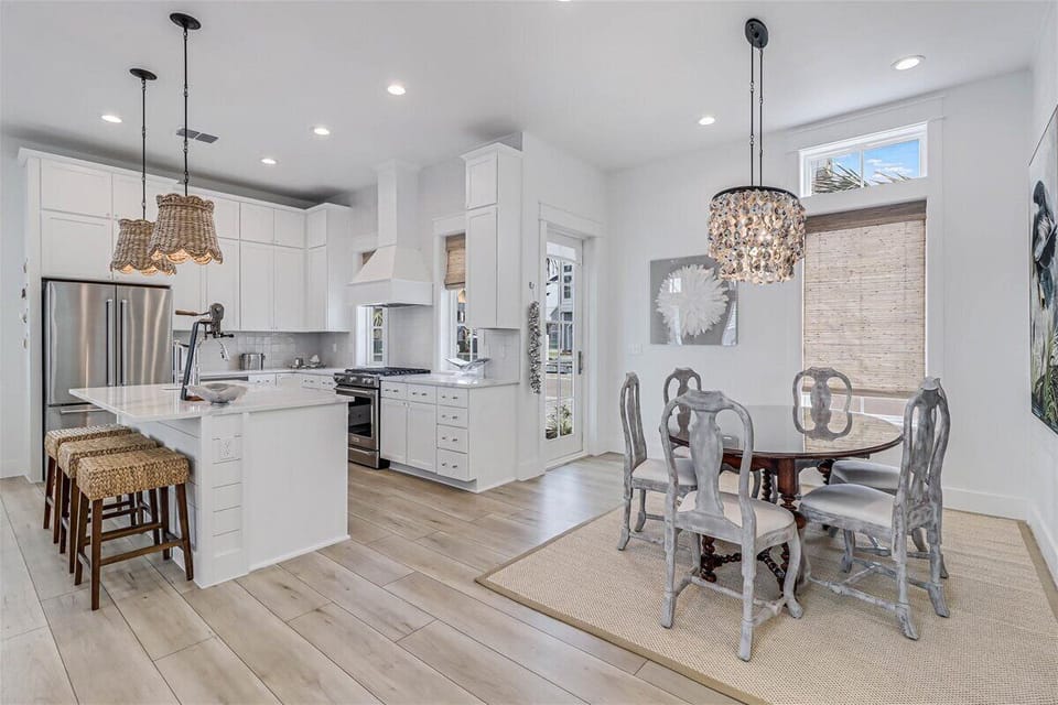 Kitchen & Dining Area, 1st Floor