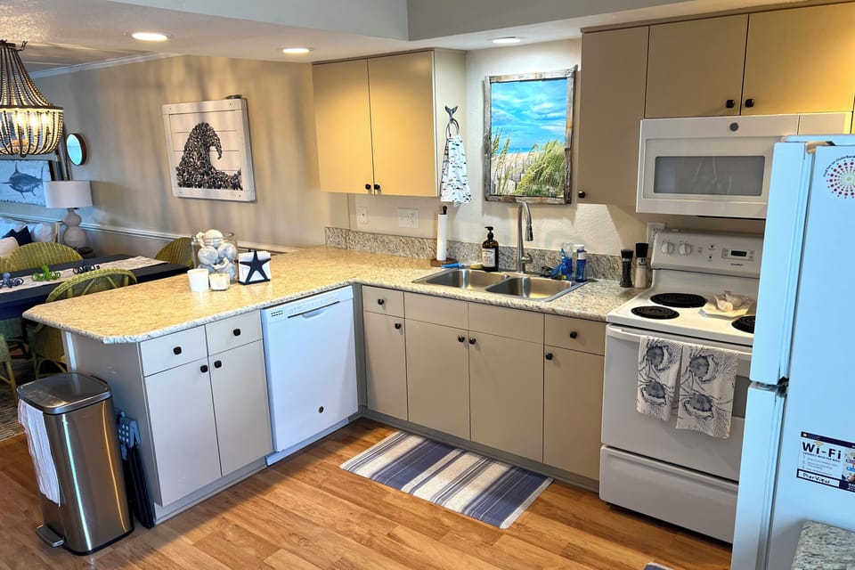 PVC309: Waves for Days | Kitchen