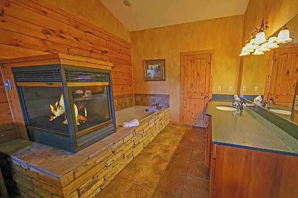 893v2FsnceYVA-20210327130632