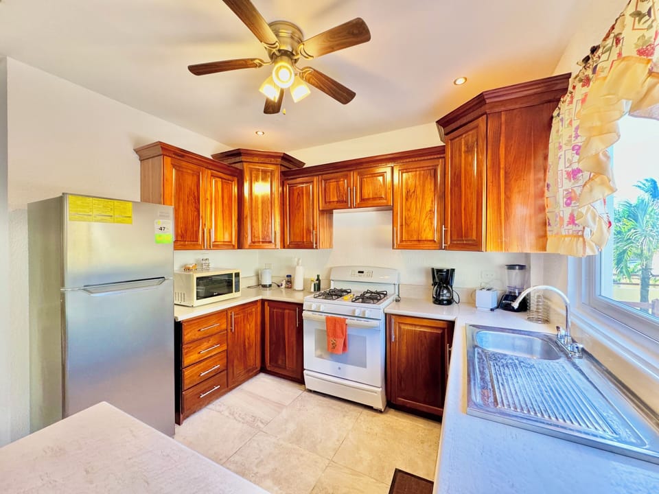 Kitchen (1)
