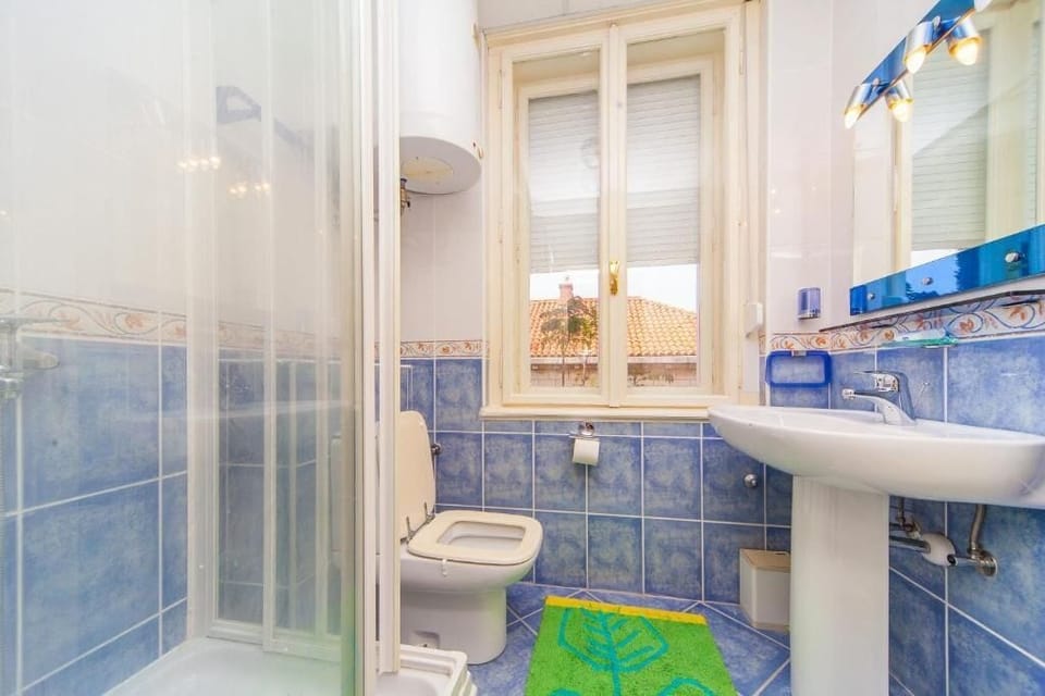 Bathroom 3