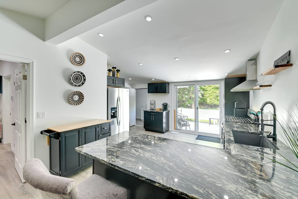 Kitchen | Trash Bags/Paper Towels