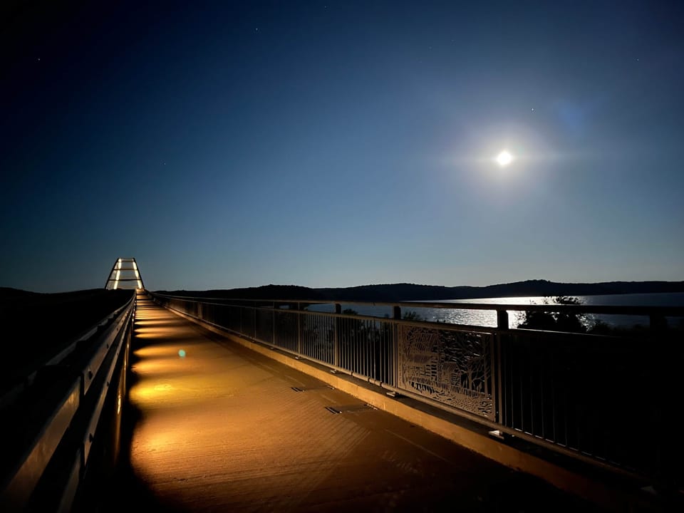 Bridge path