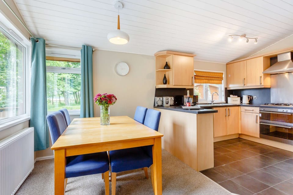 Kingham Lodge Open Kitchen Living Space