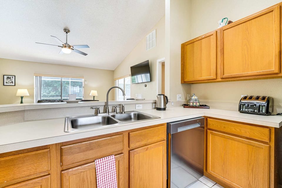 new faucets and dishwasher
