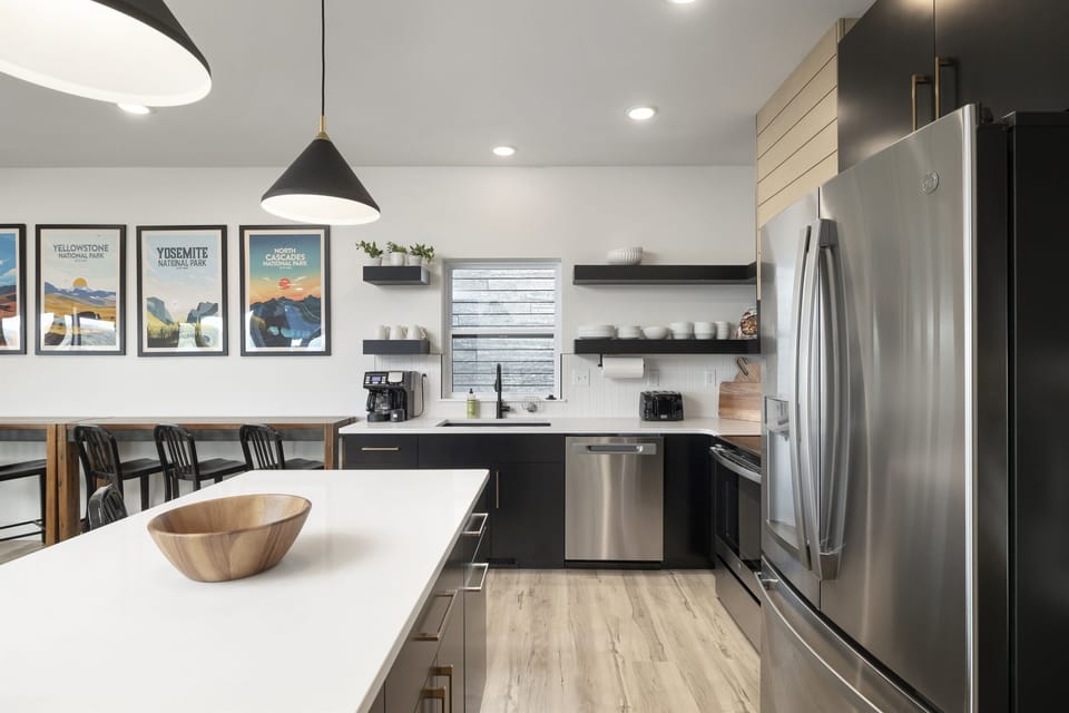 Main Level: Kitchen