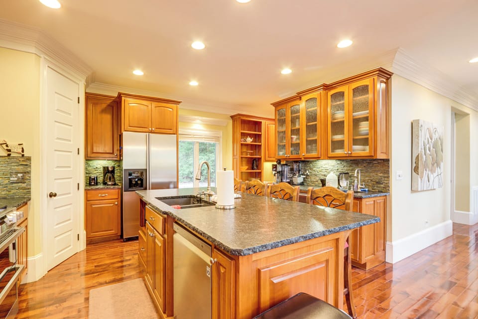 Kitchen | Blender | Crockpot | Trash Bags/Paper Towels | Main Level