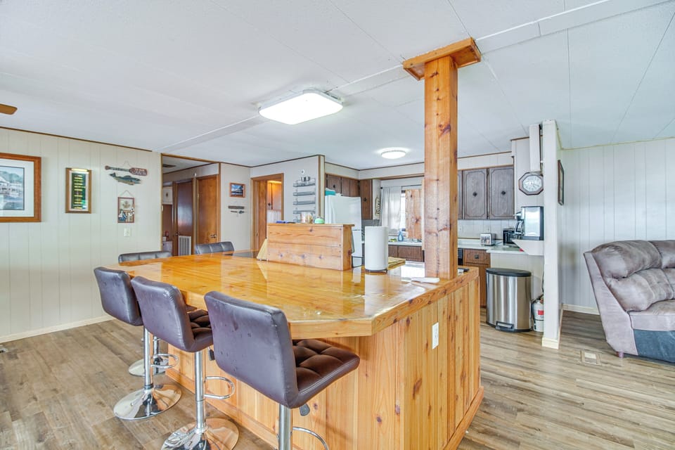 Breakfast Bar